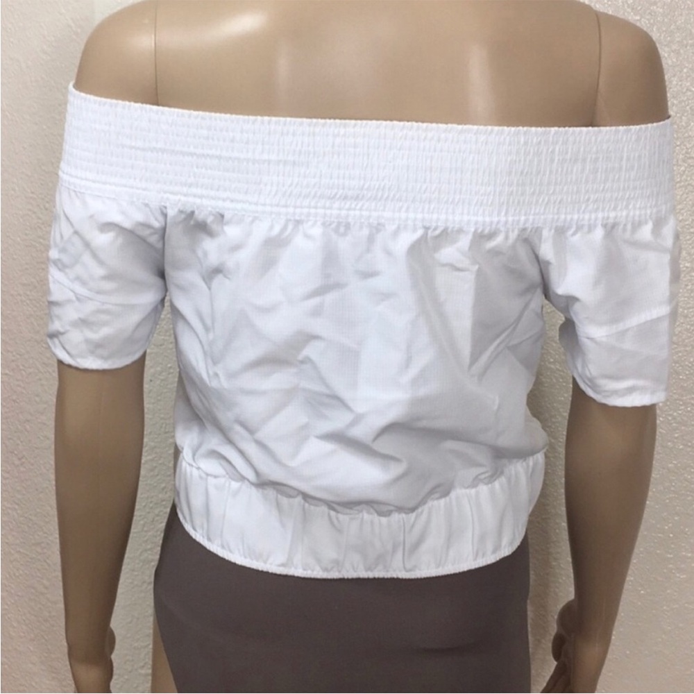 ๐ป Under Armour x Tim Coppens White Cropped Relaxed Smocked Blouse Short Sleeves - Picture 5 of 10